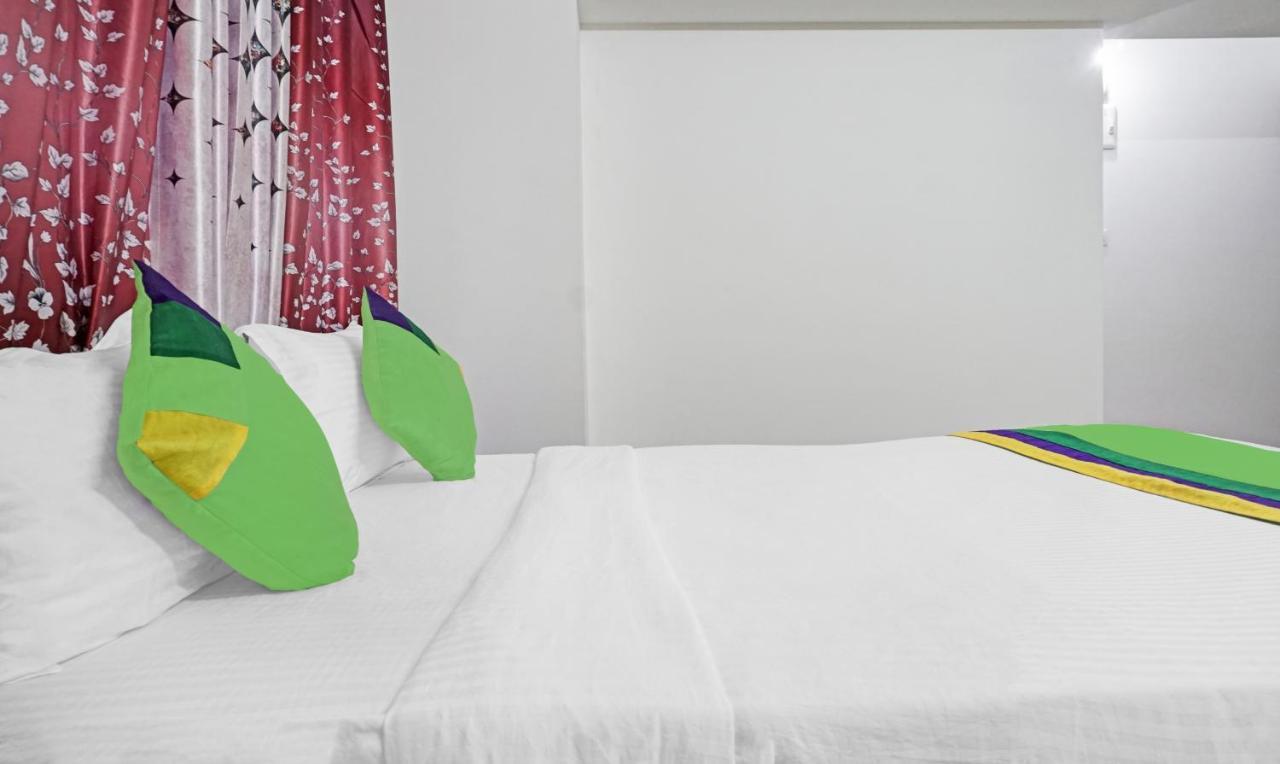 Treebo Atithi Corporate Stay Baner It Hub Poona Buitenkant foto